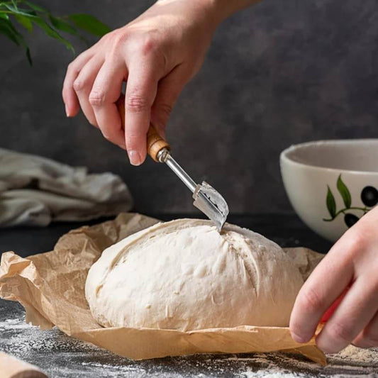 Breadanto™ Dough Scoring Lame – Rustproof Steel with Wood Handle